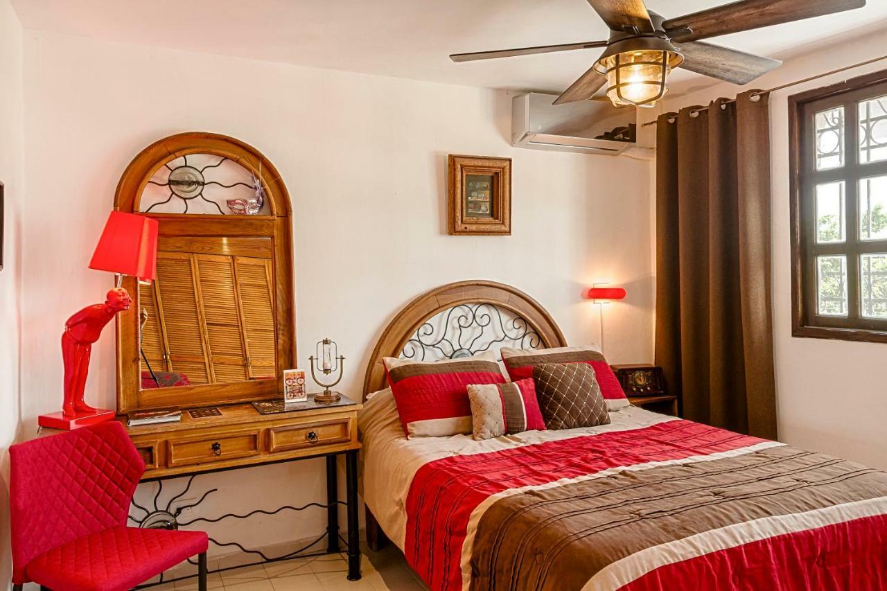 Bed and Breakfast Casa Blanca Boutique & Organic Cancún Exterior foto